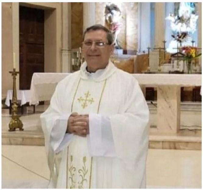 Entre R Os Tragedia En Una Iglesia Un Sacerdote Sufri Un Acv En