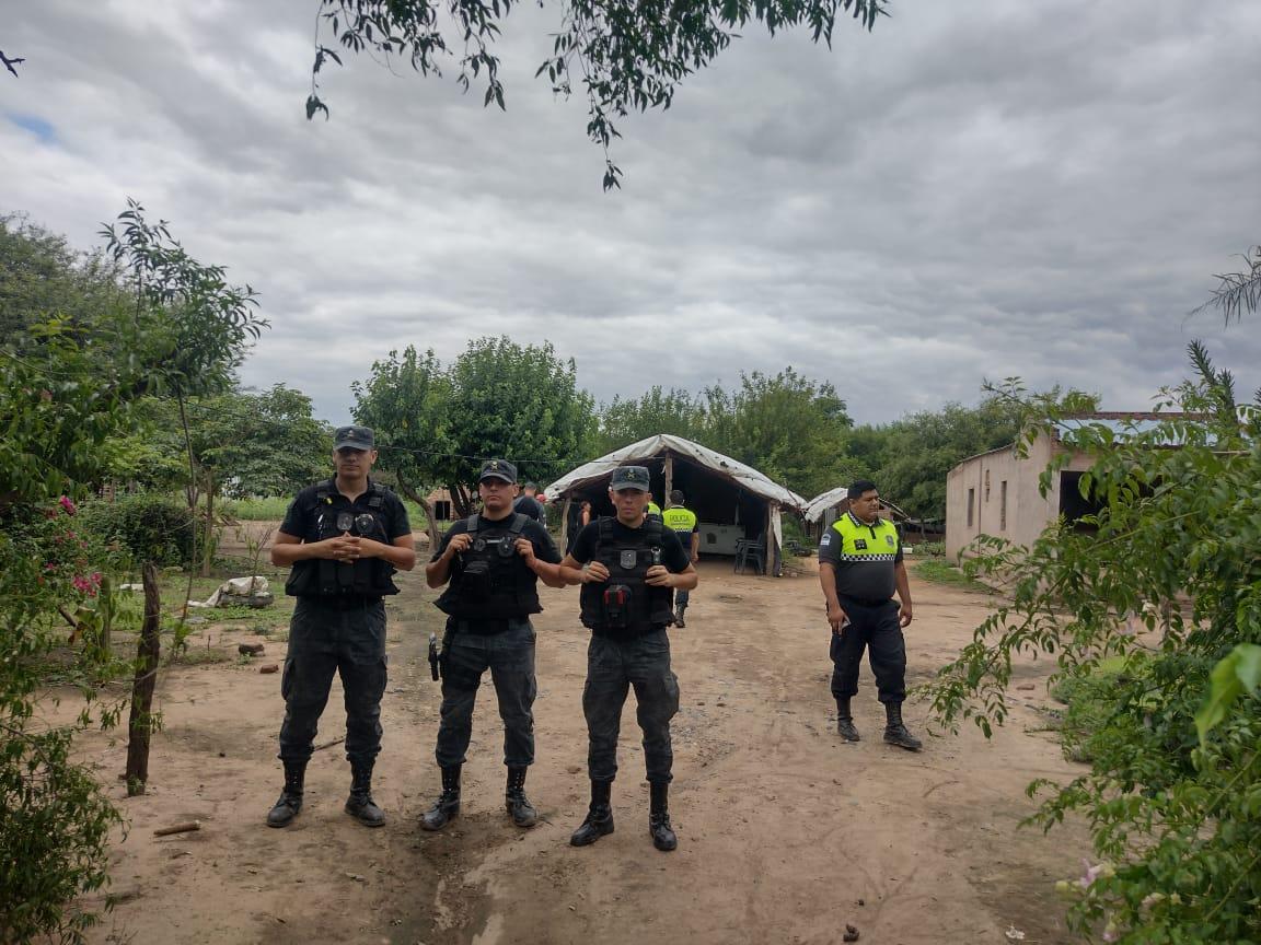 Comisaria Gobernador Piedra Buena Llevan A Cabo Allanamientos Radio