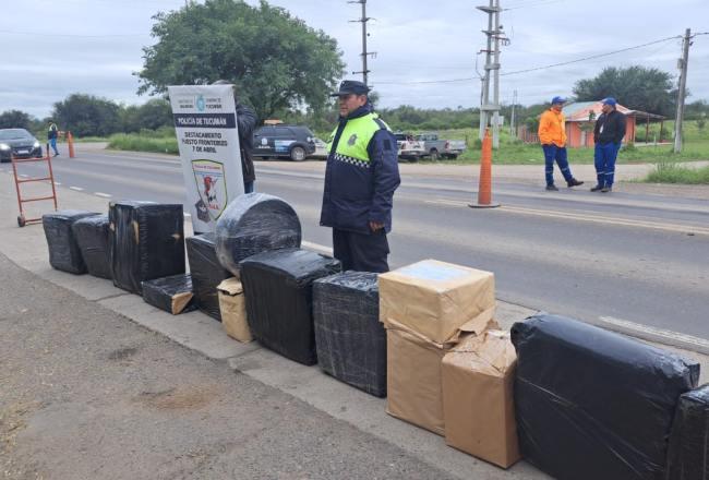 Secuestran Hojas De Coca Y Cubiertas Sin La Documentaci N Aduanero