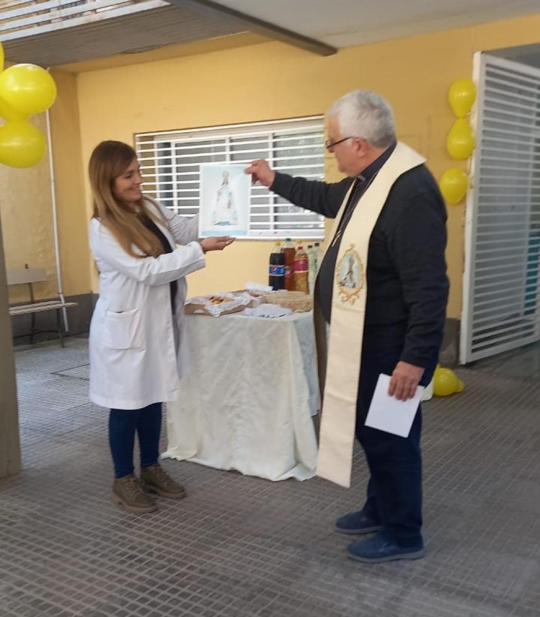 Hospital De Trancas El Obispo Carlos S Nchez Visit Y Bendijo El Nosocomio Radio Bicentenario